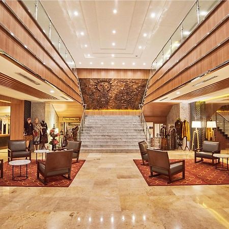 Patra Semarang Hotel & Convention Kültér fotó