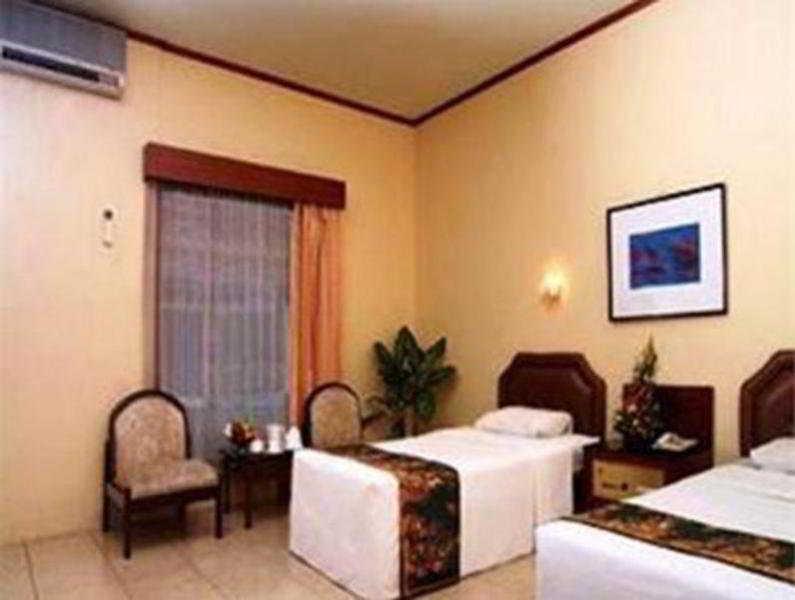 Patra Semarang Hotel & Convention Kültér fotó