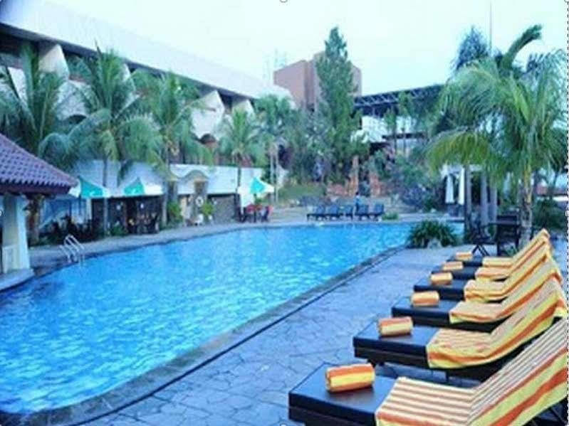 Patra Semarang Hotel & Convention Kültér fotó